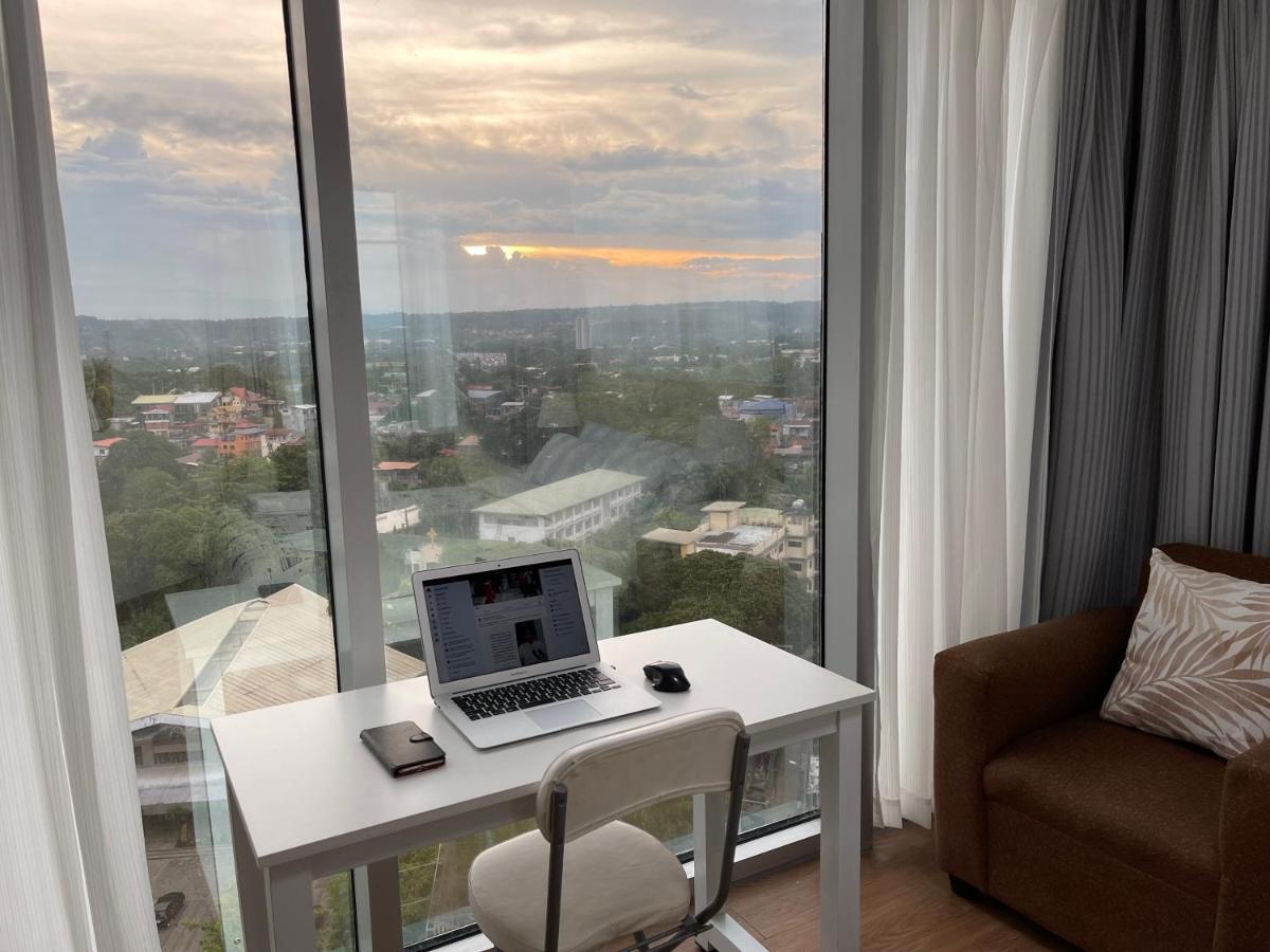 Inspiria Aparthotel Davao City Екстериор снимка