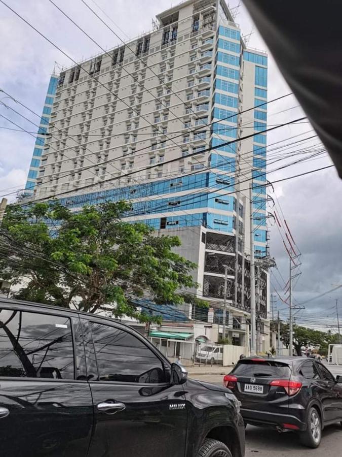 Inspiria Aparthotel Davao City Екстериор снимка