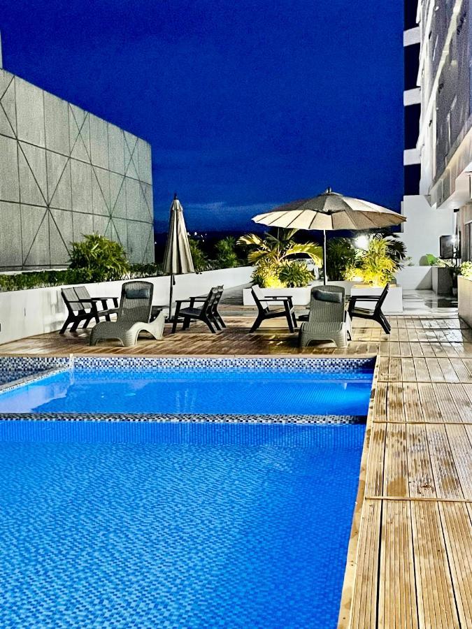 Inspiria Aparthotel Davao City Екстериор снимка
