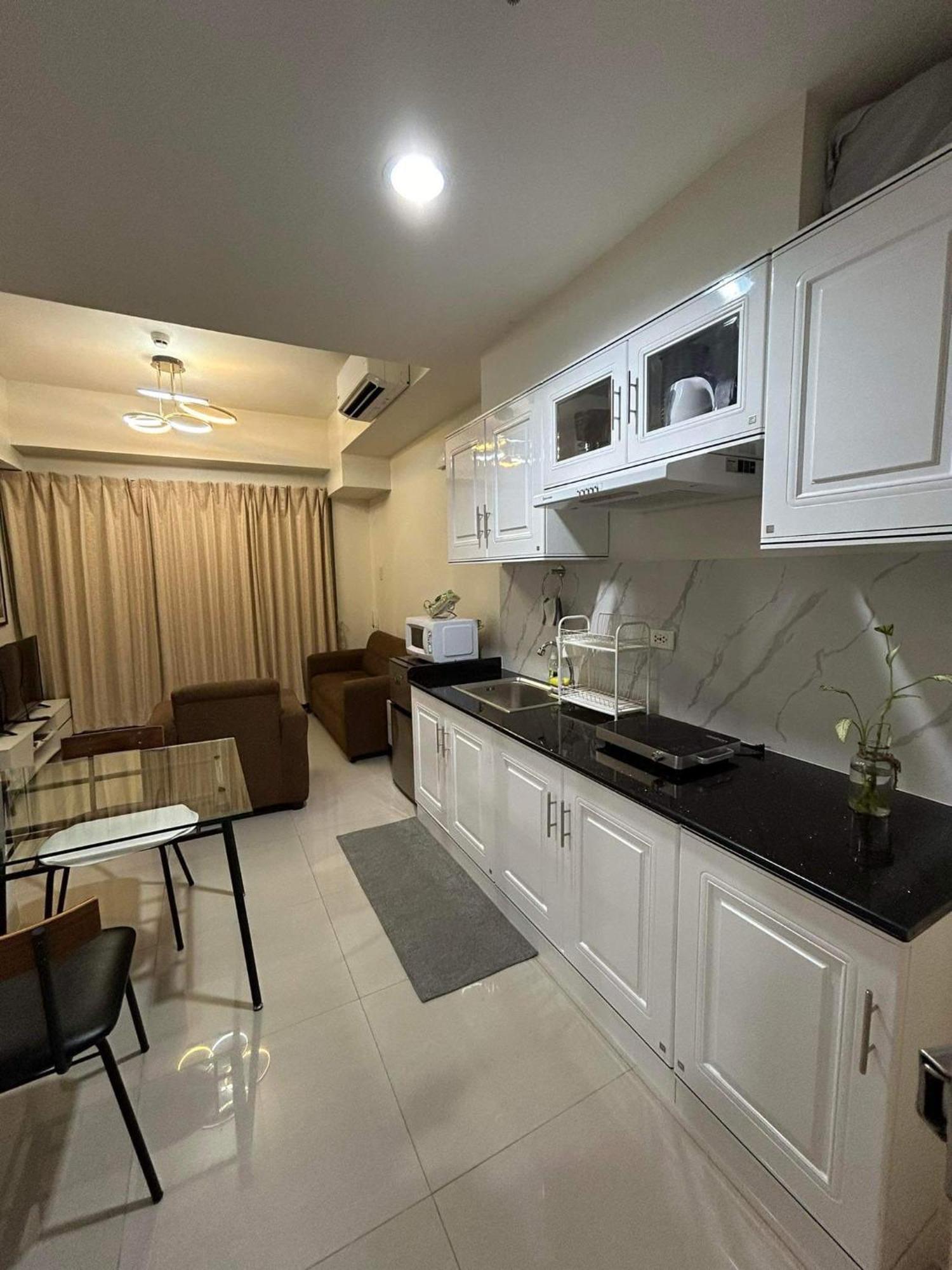 Inspiria Aparthotel Davao City Екстериор снимка