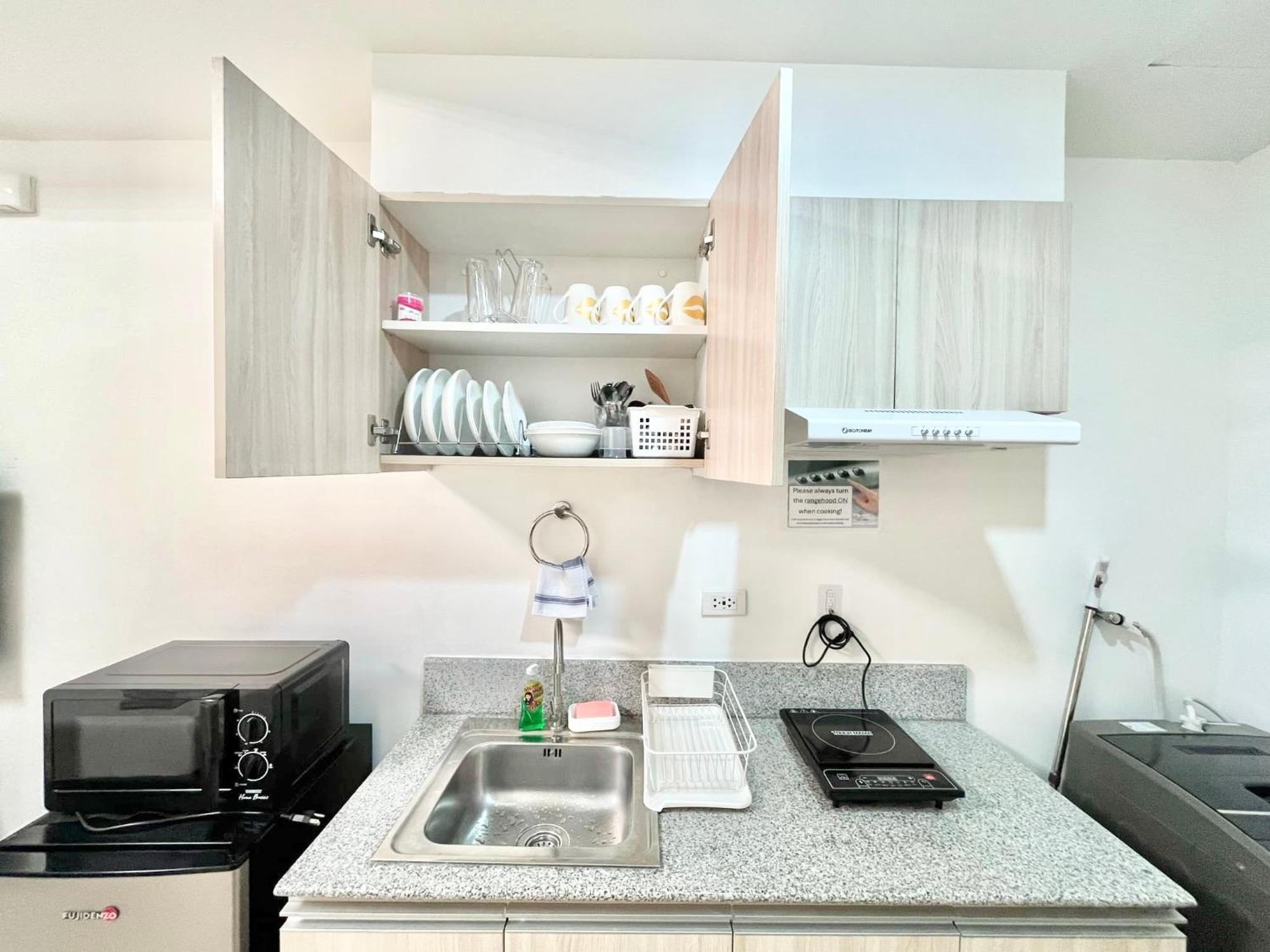Inspiria Aparthotel Davao City Екстериор снимка
